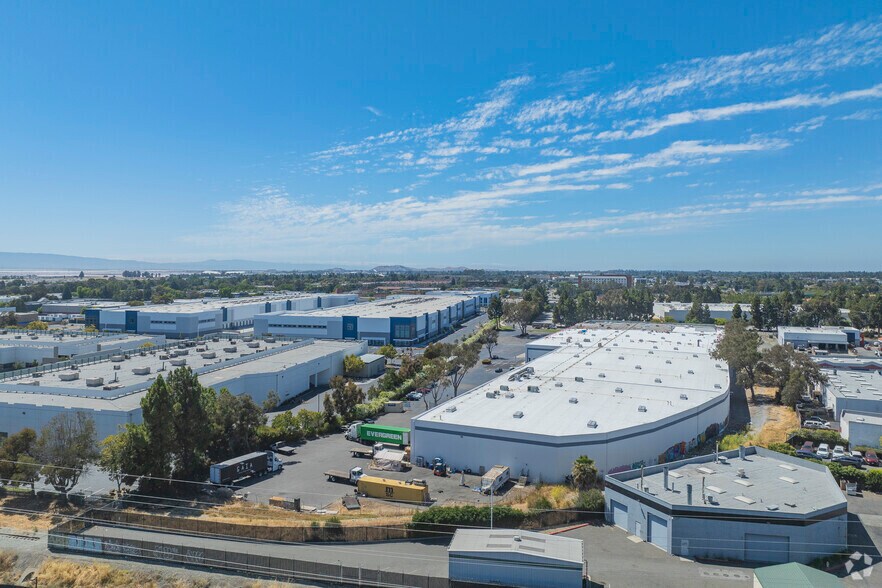 More Photos Of 40545-40577 Albrae St, Fremont Warehouse For Lease