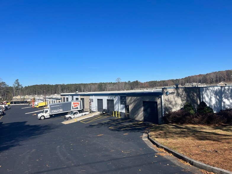 More Photos Of 6480 Chupp Rd, Lithonia Warehouse For Lease
