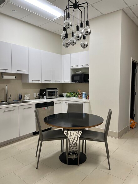 More Photos Of 1751 N Park Ave, Maitland Office For Lease