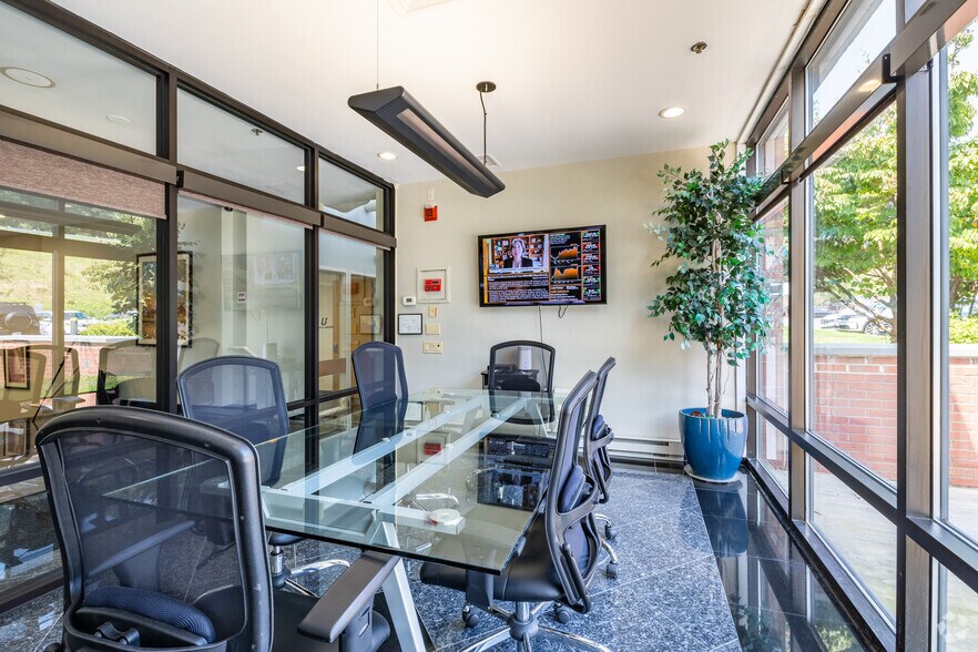 More Photos Of 257 Simarano Dr, Marlborough Research And Development For Lease