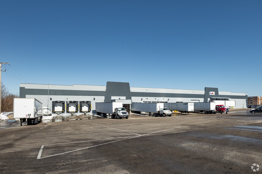 Primary Photo Of 430 W Grange Ave, Milwaukee Distribution For Lease