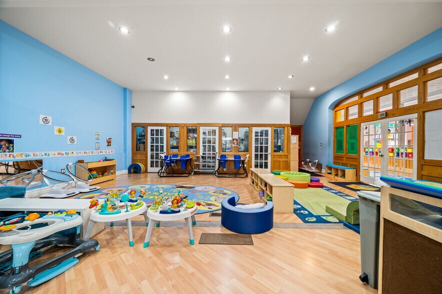 More Photos Of 209-215 Fairmount Ave, Philadelphia Storefront Retail Residential For Sale