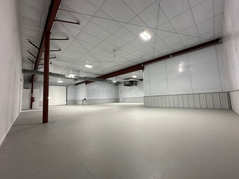 More Photos Of 238 Norwich Rd, Plainfield Industrial For Sale