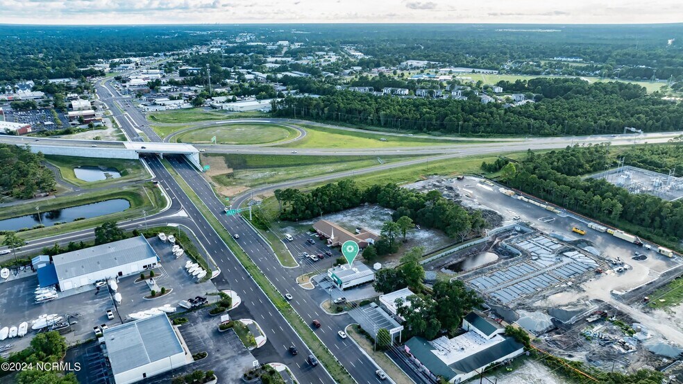 More Photos Of 7015 Market St, Wilmington Freestanding For Sale