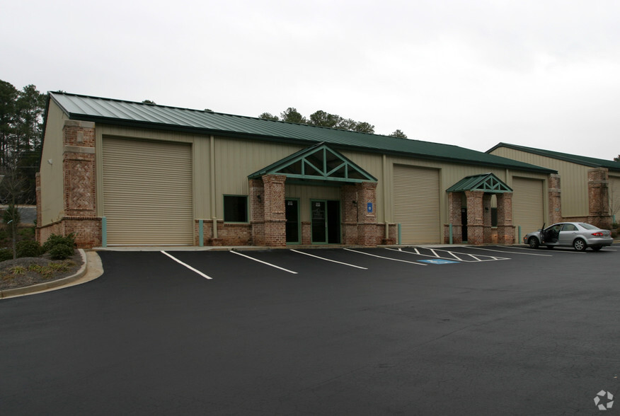 Primary Photo Of 875 Gettysburg Trl, Kennesaw Light Distribution For Lease