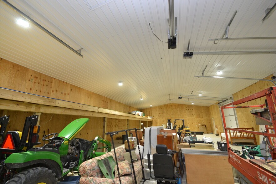 More Photos Of 3247 E State Road 28, Tipton Warehouse For Sale