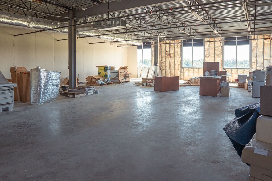 More Photos Of 163 River Oaks Dr, Canton Medical For Lease