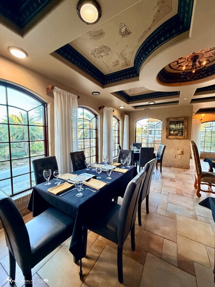 More Photos Of 935 Beachview Dr, Saint Simons Island Hotel For Sale