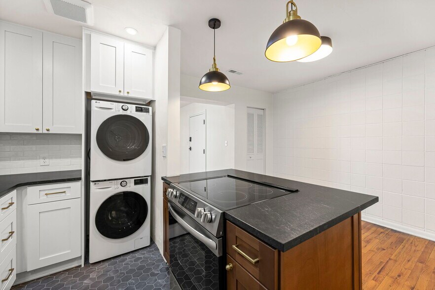 More Photos Of 4911 Walnut St, Kansas City Apartments For Sale