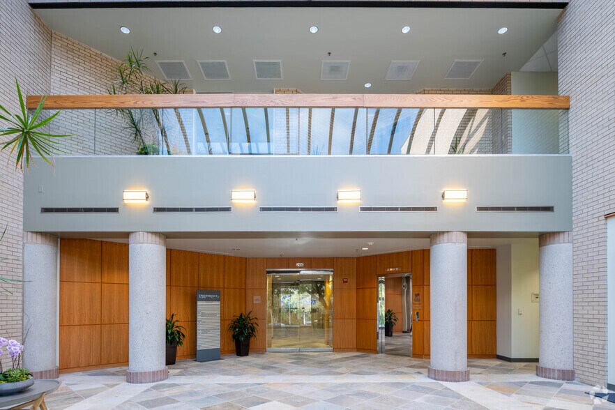 More Photos Of 3001 Bee Caves Rd, Austin Office For Lease