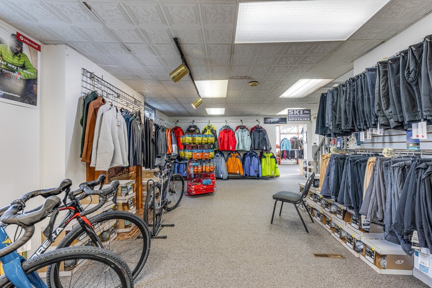 More Photos Of 830 Flory Mill Rd, Lancaster Light Manufacturing For Sale