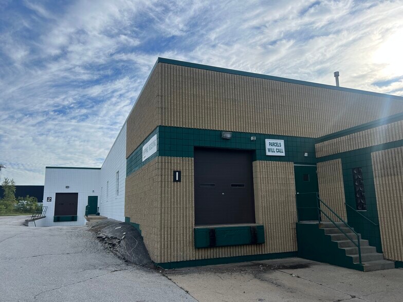 More Photos Of N90W14635 Commerce Dr, Menomonee Falls Manufacturing For Sale