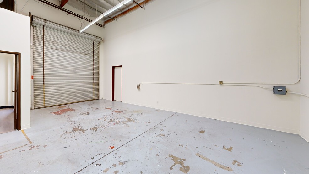 Primary Photo Of 5405 Arrow Hwy, Montclair Unknown For Lease