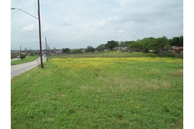 More Photos Of 4500 Thousand Oaks Dr, San Antonio Land For Sale