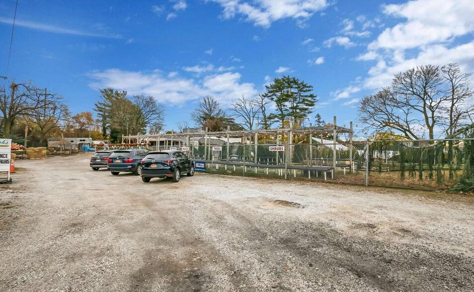 More Photos Of 42 Hempstead Tpke, Farmingdale Land For Sale