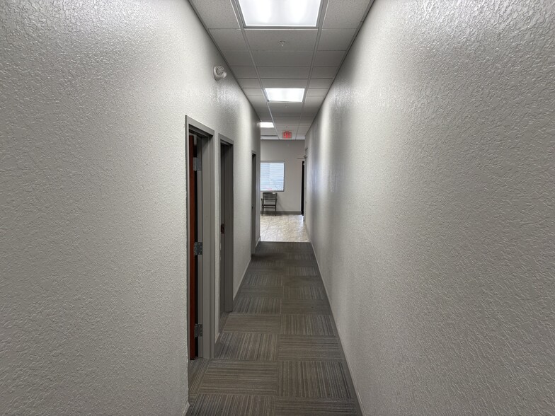 More Photos Of 901 S Charles Richard Beall Blvd, Debary Warehouse For Lease