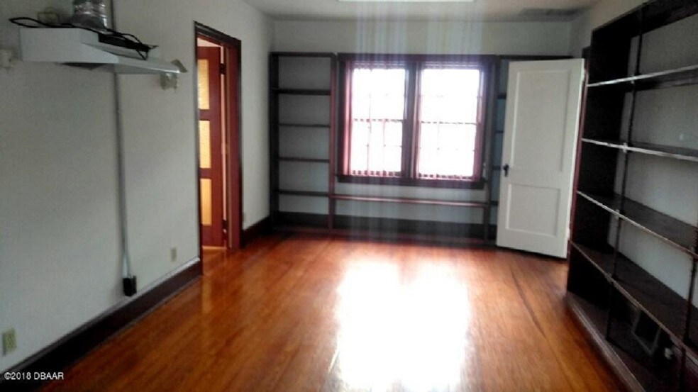 More Photos Of 429 N Ridgewood Ave, Daytona Beach Office For Sale