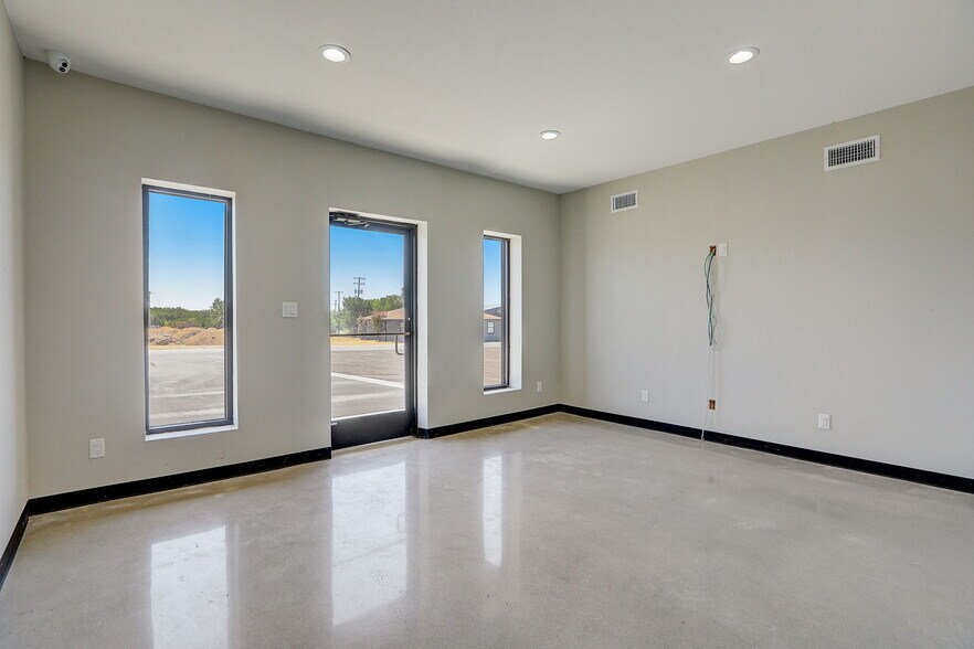 More Photos Of 1069 County Road 264, Bertram Unknown For Lease