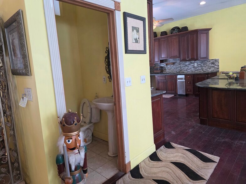 More Photos Of 56 Old State Route 12, Frenchtown Showroom For Sale