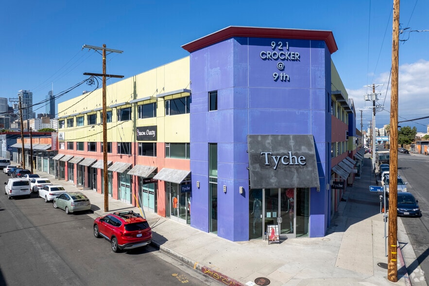 Primary Photo Of 921 Crocker St, Los Angeles Storefront Retail Office For Sale