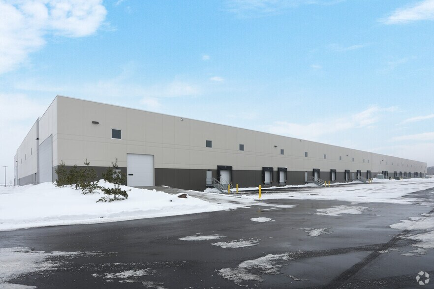 More Photos Of 8367 Bunker Lake Blvd, Ramsey Unknown For Lease