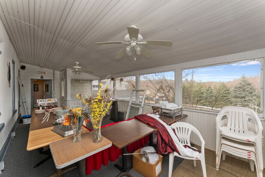 More Photos Of 3164 Main St, Green Lane Restaurant For Sale