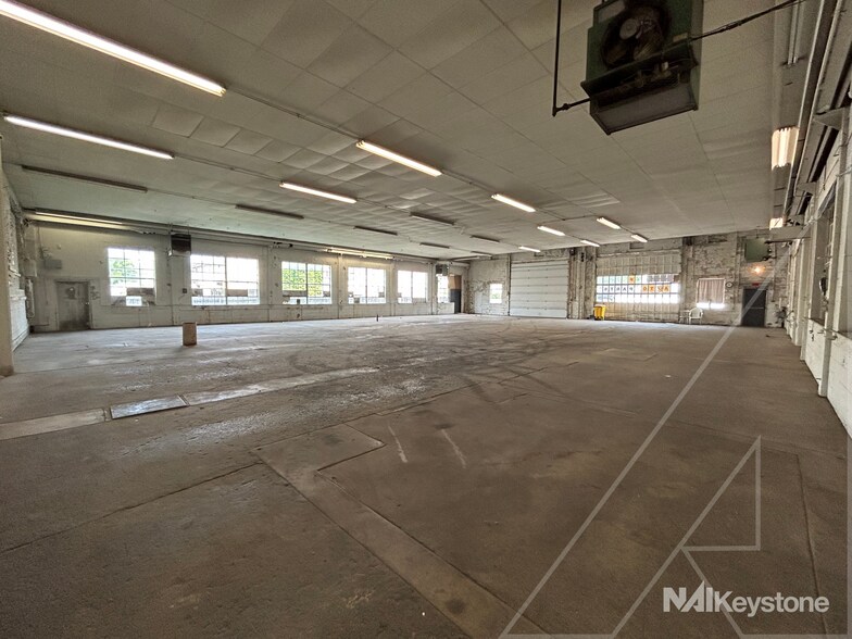 More Photos Of 1009 Brooke Blvd, Reading Auto Repair For Sale