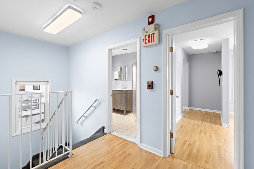 More Photos Of 197 S Washington Ave, Bergenfield Medical For Sale