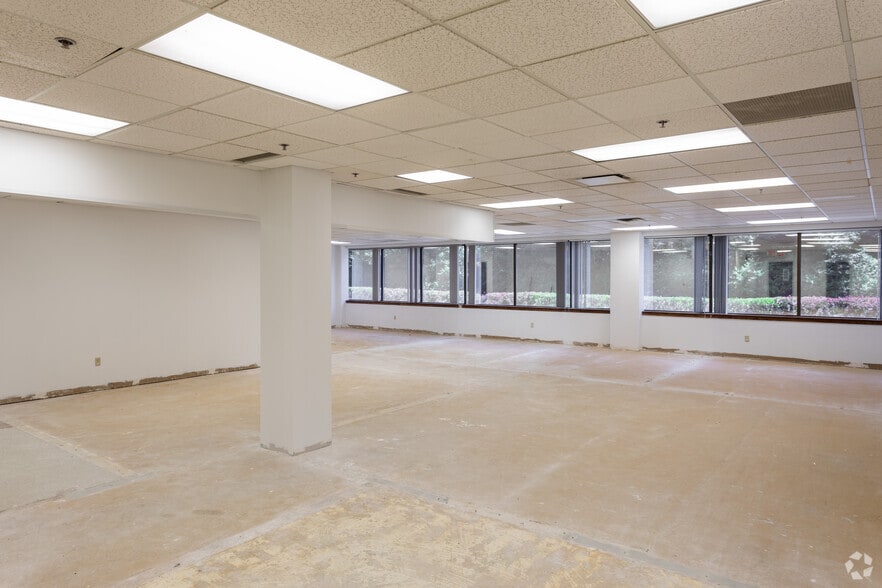 More Photos Of 35 Corporate Dr, Trumbull Medical For Lease