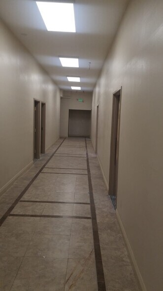 More Photos Of 7350 Reseda Blvd, Reseda Schools For Lease
