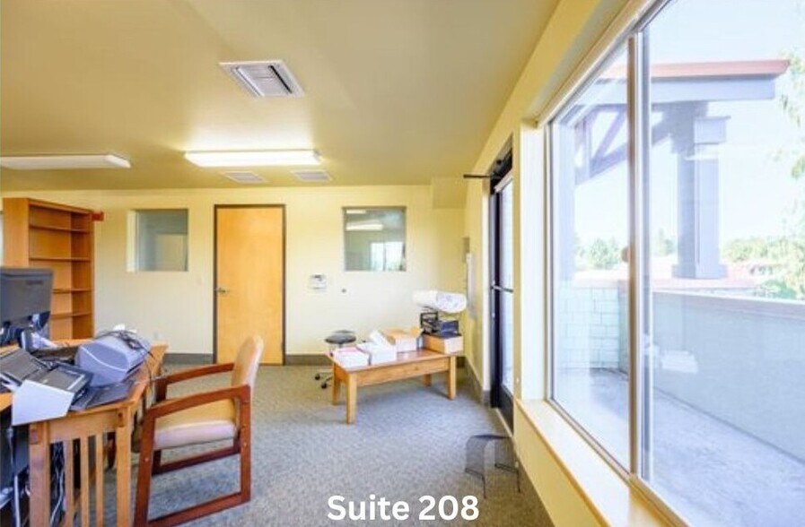 More Photos Of 2191 NW 2nd St, McMinnville Office For Sale