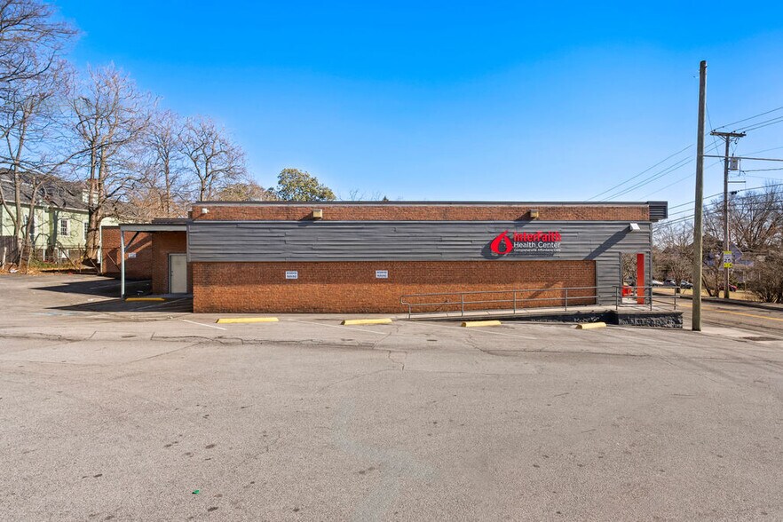 More Photos Of 315 Gill Ave, Knoxville Medical For Lease