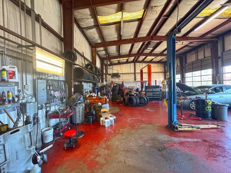 More Photos Of 2841 Old Franklin Tpke, Rocky Mount Auto Repair For Sale