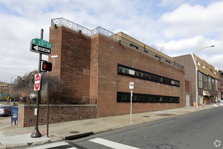 More Photos Of 2301 Pennsylvania Ave, Philadelphia Office Residential For Sale