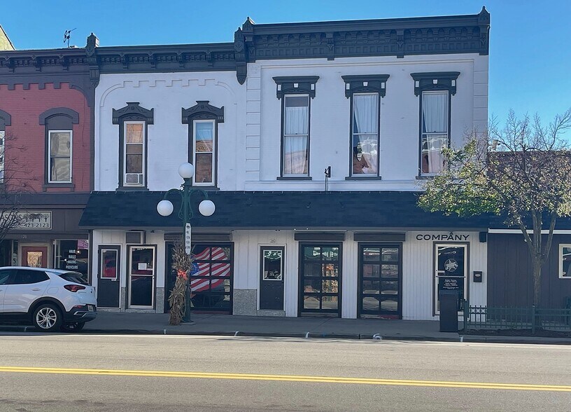 More Photos Of 124 W Chicago Blvd, Tecumseh Storefront Retail Residential For Lease