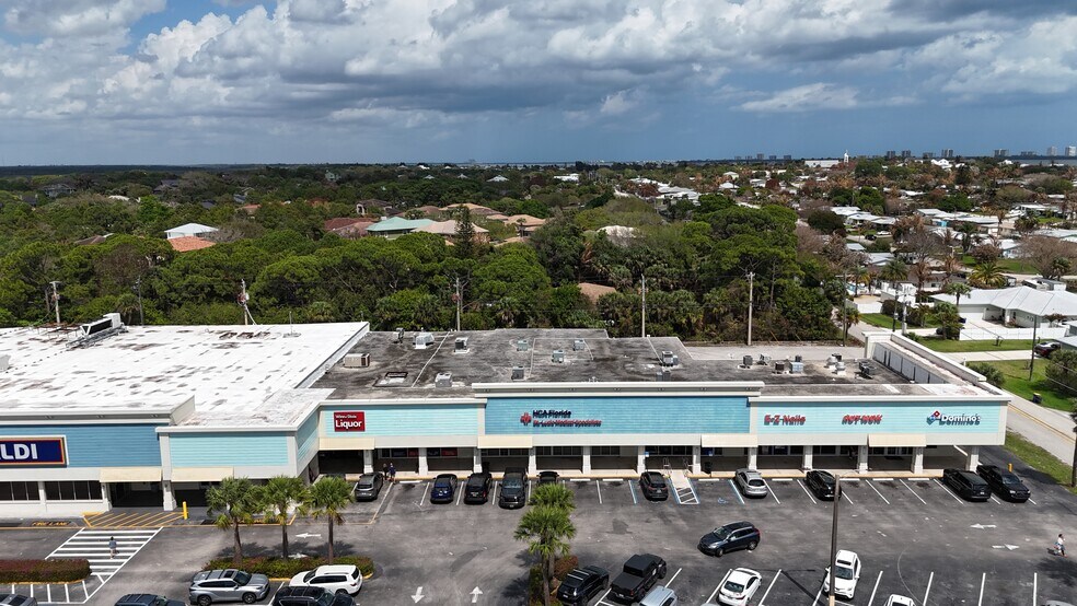 More Photos Of 1119 NE Jensen Beach Blvd, Jensen Beach Unknown For Lease