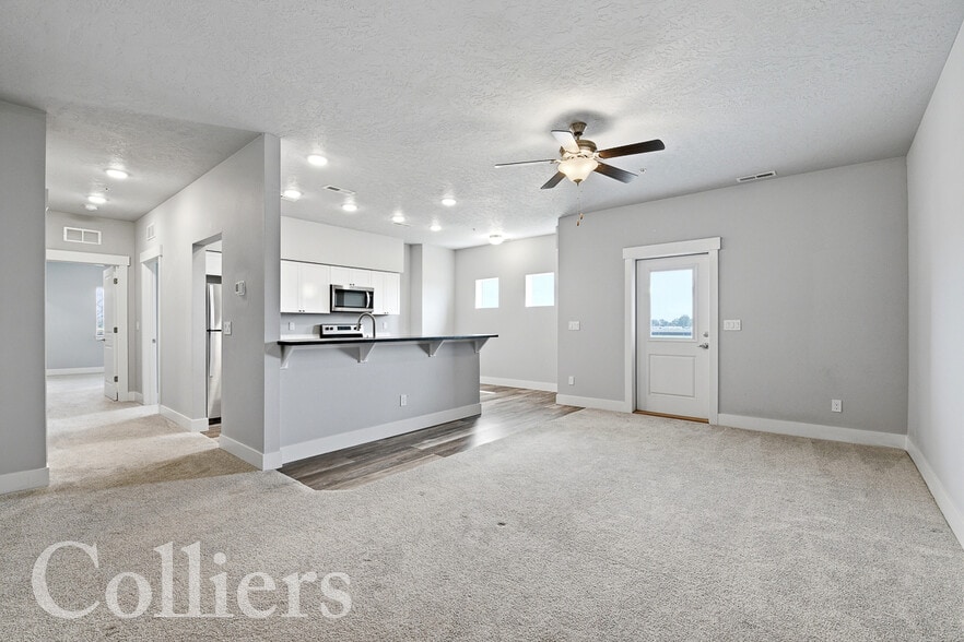 More Photos Of 5018 Hamlet Ln, Caldwell Apartments For Sale