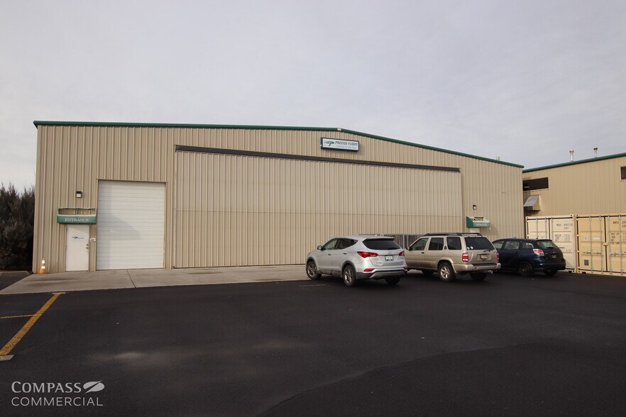 More Photos Of 63360 Powell Butte Hwy, Bend Warehouse For Lease