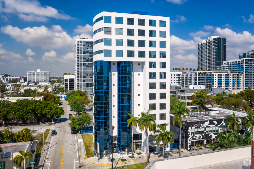 Primary Photo Of 2800 Biscayne Blvd, Miami Office For Lease