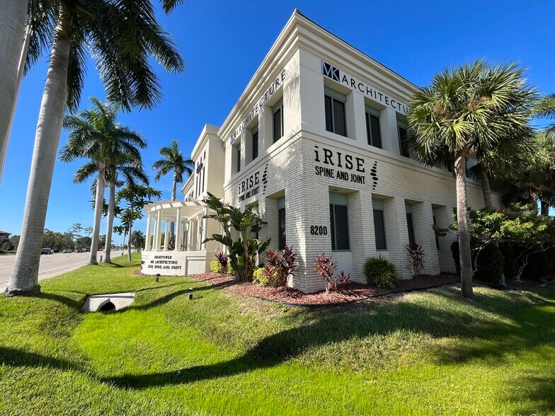 More Photos Of 8200 College Pky, Fort Myers Medical For Lease