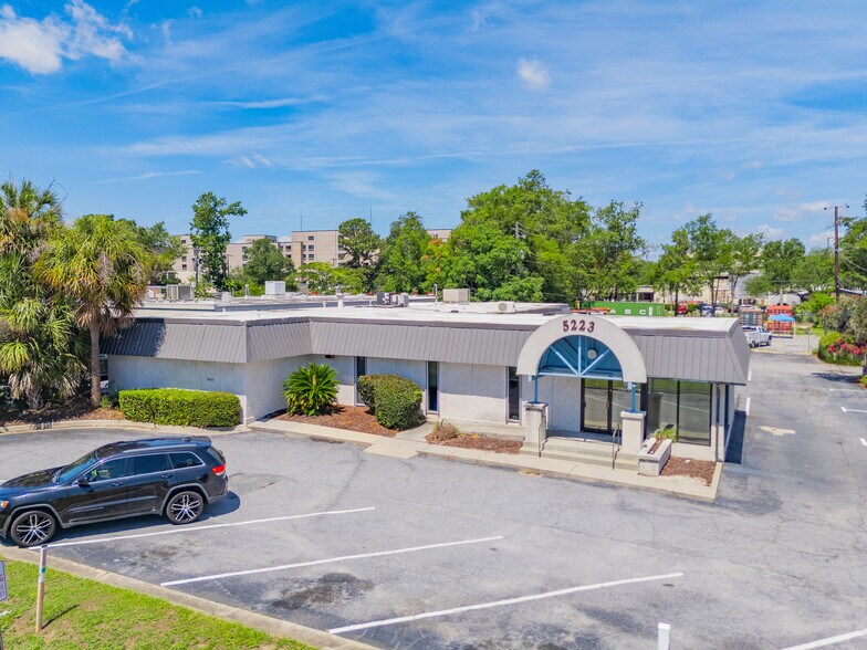 More Photos Of 5223 Paulsen St, Savannah Medical For Lease