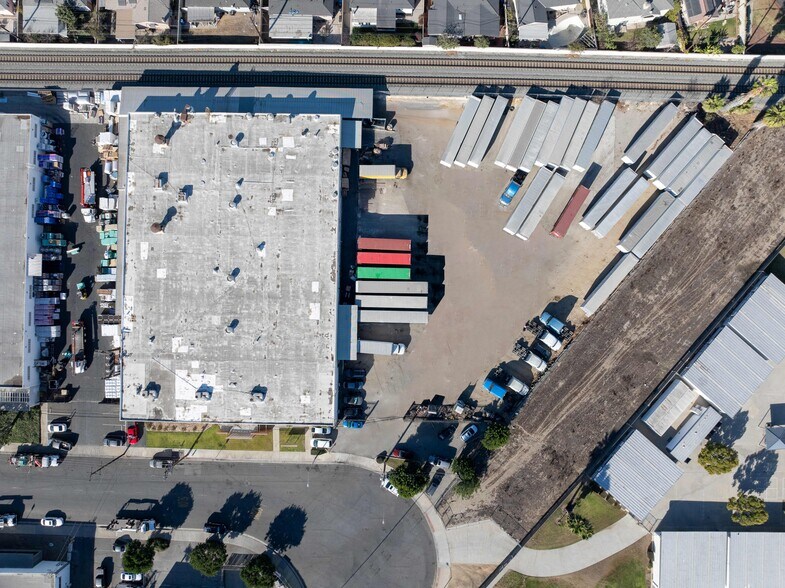 More Photos Of 1449 W Industrial Park St, Covina Distribution For Lease
