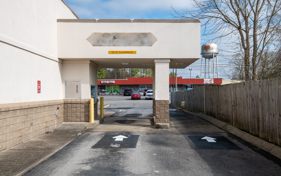 More Photos Of 210 Mcmurry Blvd, Hartsville Freestanding For Lease