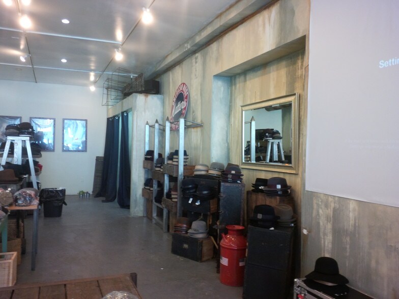 More Photos Of 7761-7763 Melrose Ave, Los Angeles Freestanding For Lease