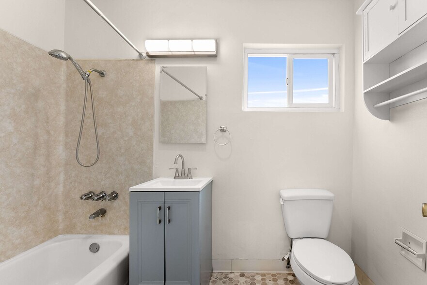 More Photos Of 4415 Rosebud Ln, La Mesa Apartments For Sale