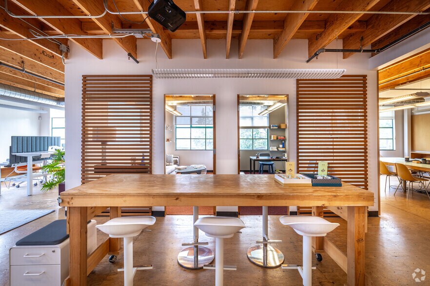 More Photos Of 550-590 2nd St, Oakland Office For Lease