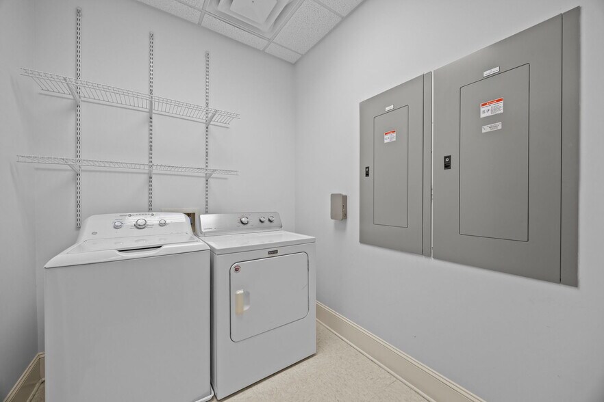 More Photos Of 2223 Hemby Ln, Greenville Medical For Sale