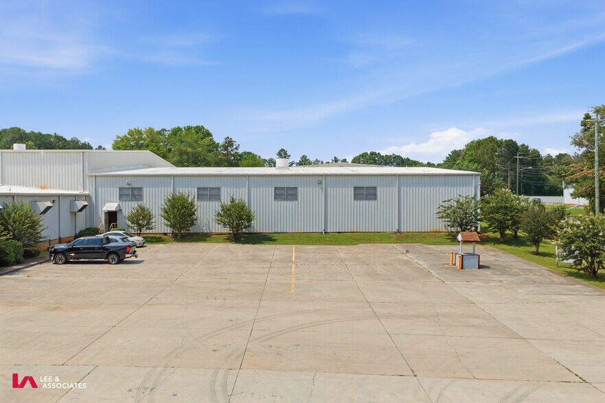 More Photos Of 101 Conyers Industrial Dr, Cartersville Warehouse For Sale