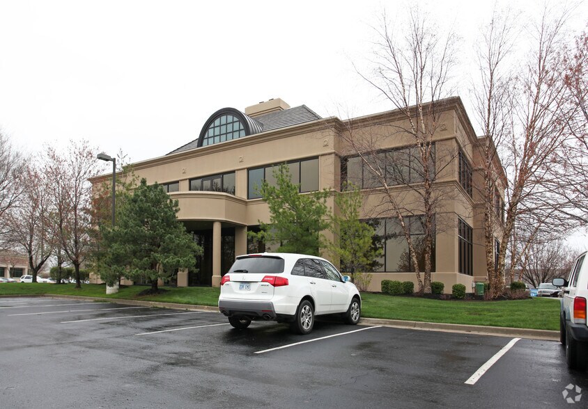 Primary Photo Of 6721 W 121st St, Overland Park Office For Lease