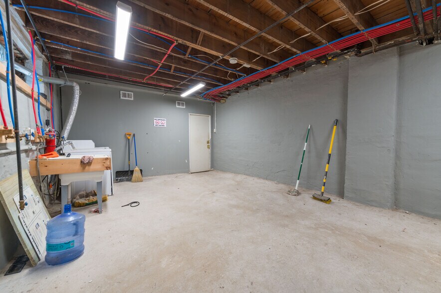 More Photos Of 14120 Superior Rd, Cleveland Multifamily For Sale